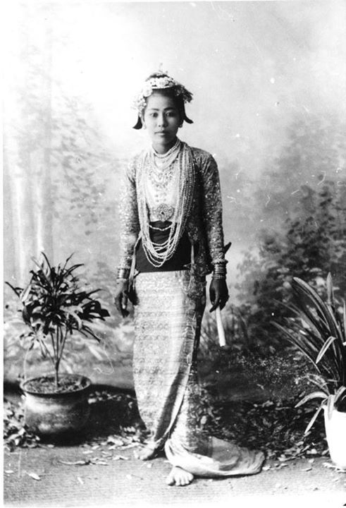 The legendary Gertrude Bell in Burma in early 1903