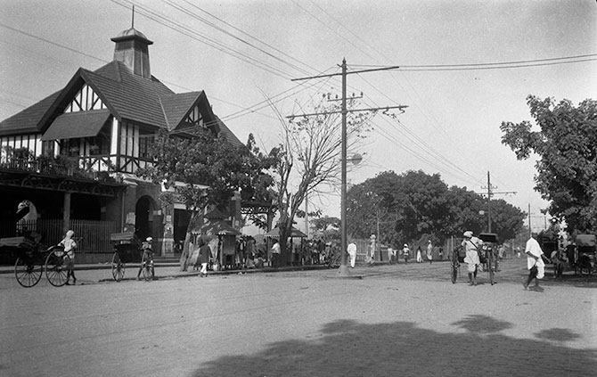 ၁၉၂၃ ခုနှစ်က ပုဇွန်တောင်ဘူတာရုံ